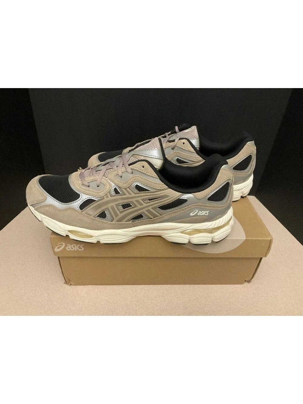New! Mens Asics Gel NYC Black/Greige Athletic Shoes. Size 13. Awesome Shoes!
